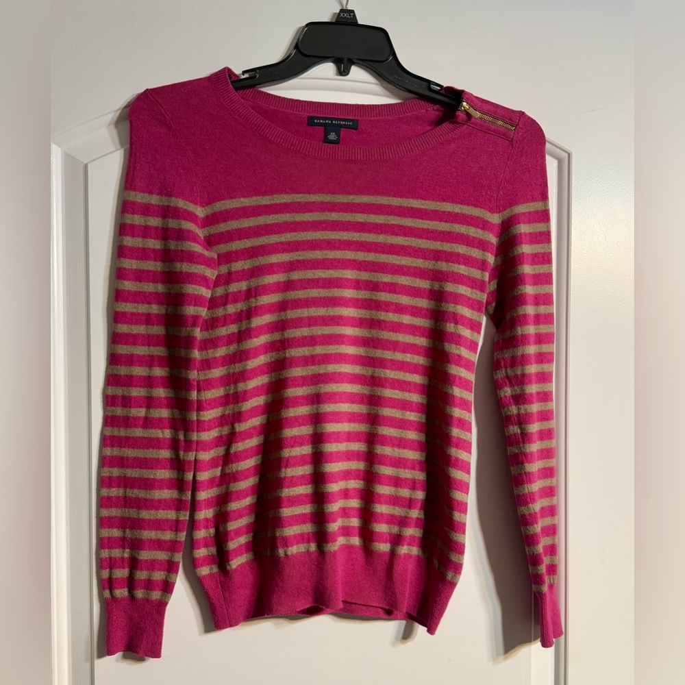 Banana Republic Striped Sweater Women XS Pink Tan Shoulder Zip Preppy Cotton